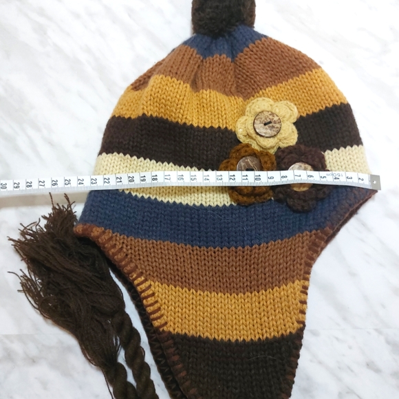 ❄️ Unique striped brown ear flap  Beanie - One of a Kind! ❄️ - Picture 9 of 9
